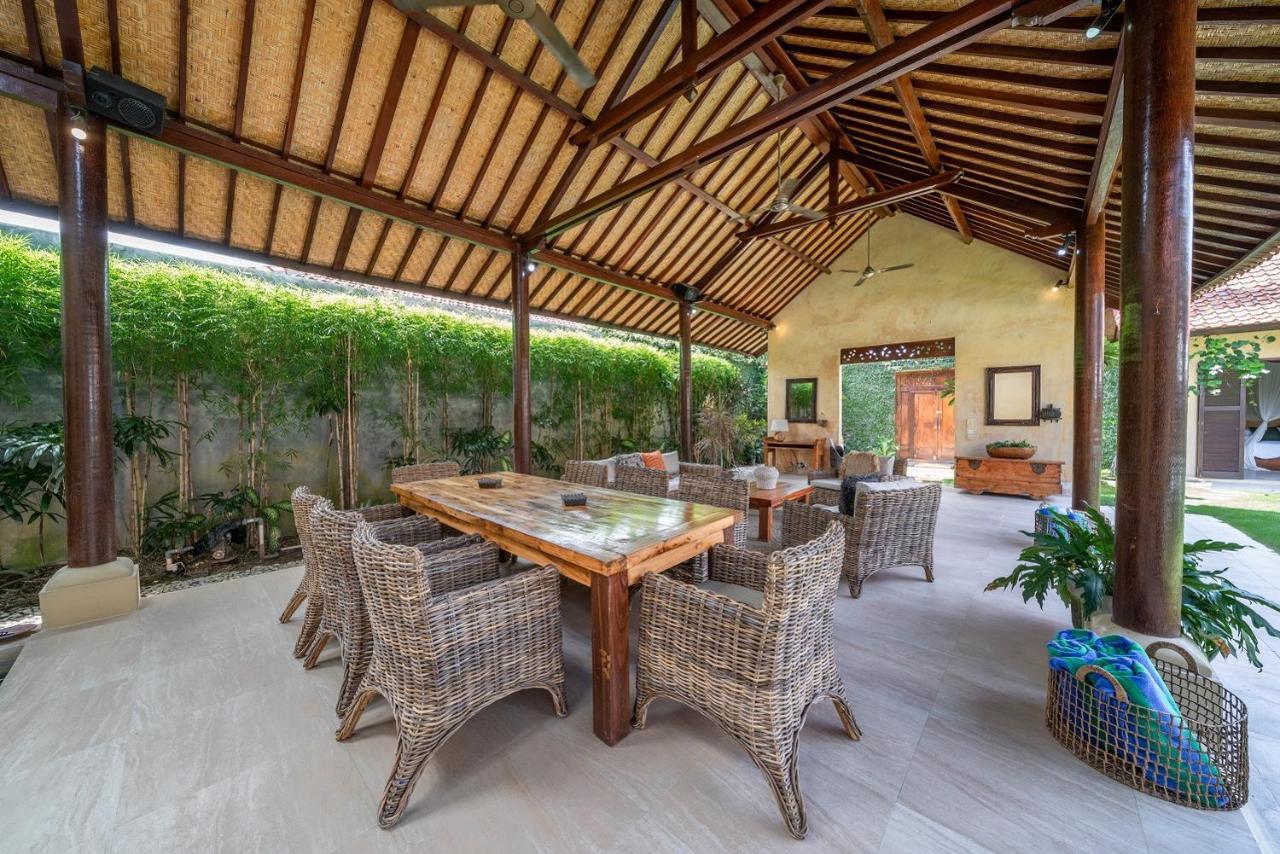 Rumi Villas Seminyak Esterno foto