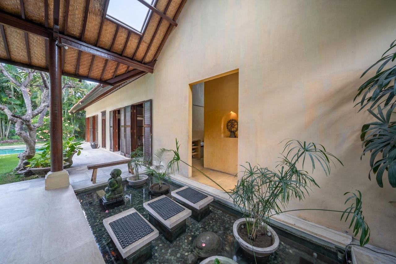 Rumi Villas Seminyak Esterno foto
