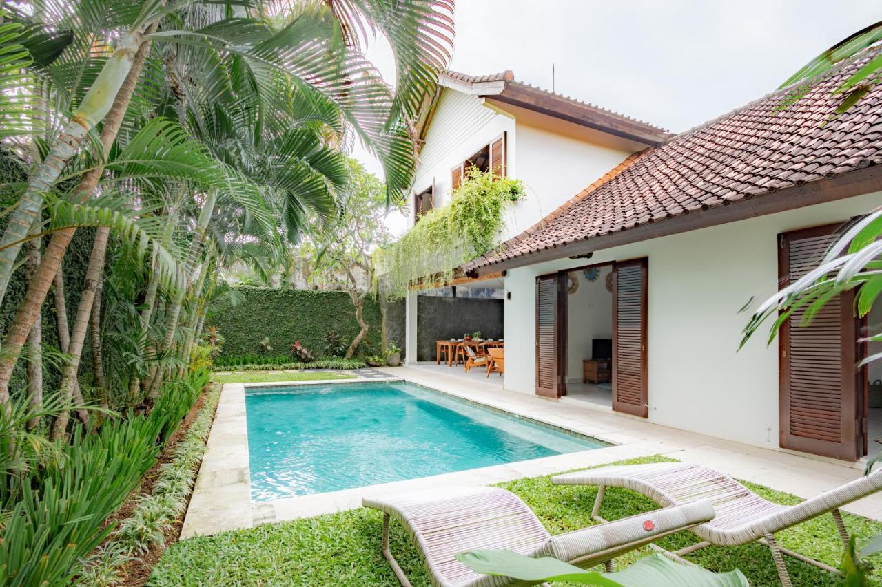 Rumi Villas Seminyak Esterno foto