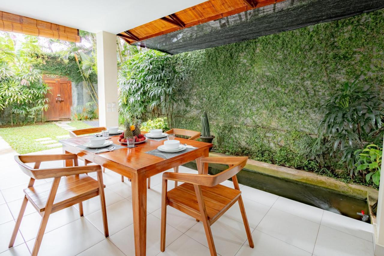 Rumi Villas Seminyak Esterno foto